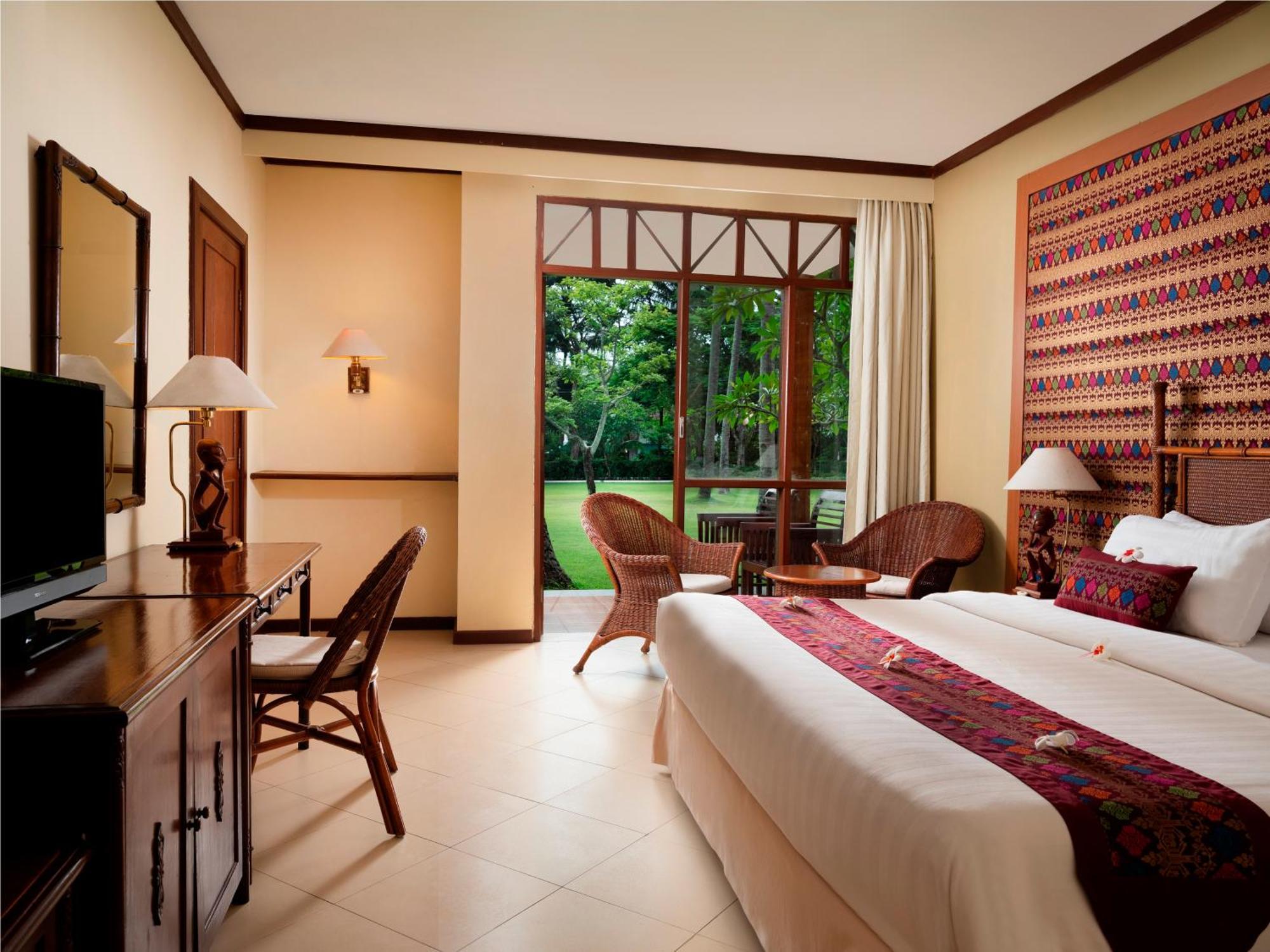 Mangsit Suites By Holiday Resort Lombok Exterior foto